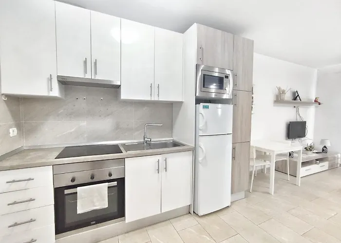Sunshine Island Village Apartment